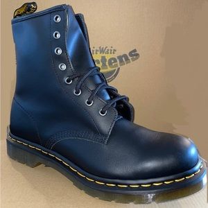 MAKE OFFER- Doc Martens